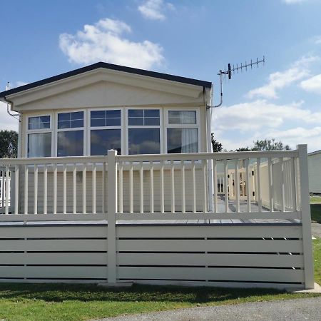 Tranquil 6 Berth Luxury Holiday Home 奇切斯特 外观 照片