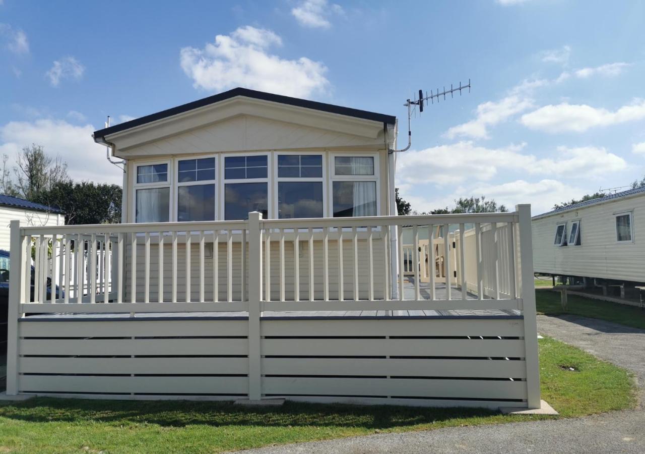 Tranquil 6 Berth Luxury Holiday Home 奇切斯特 外观 照片